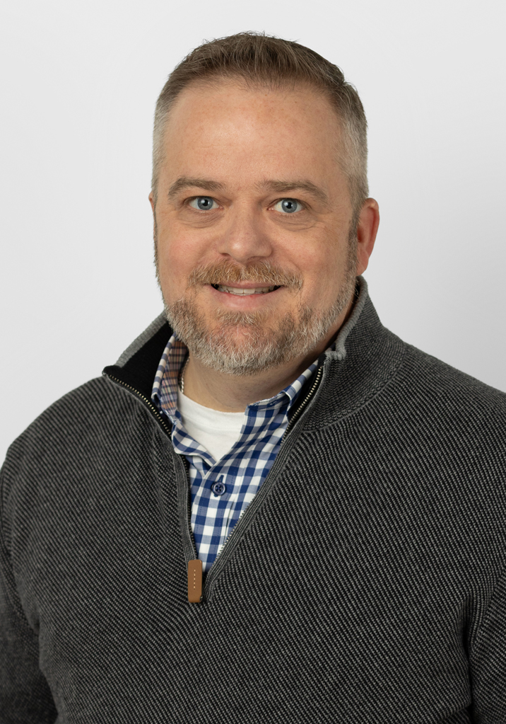 Sandy Bennett headshot